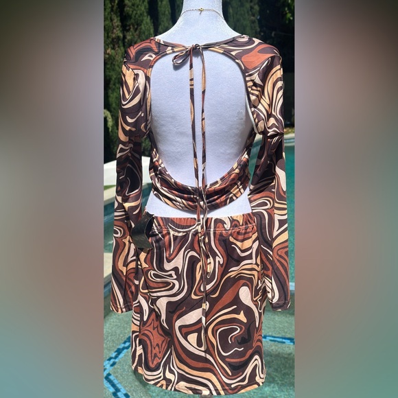 NWT SHEIN Sxy Brown and Tan Swirl Pattern Crop Top and Skirt Set Size Large - Picture 2 of 3